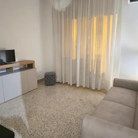 Hakuna Matata Elegant In Apartmán Taranto